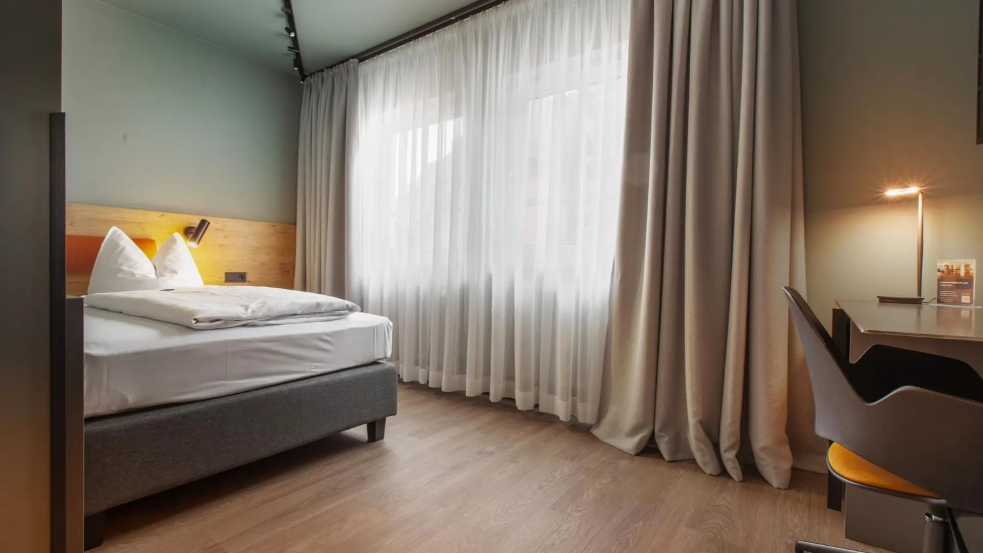 Hotel Am Jakobsmarkt Nuremberg 3*,  Germany