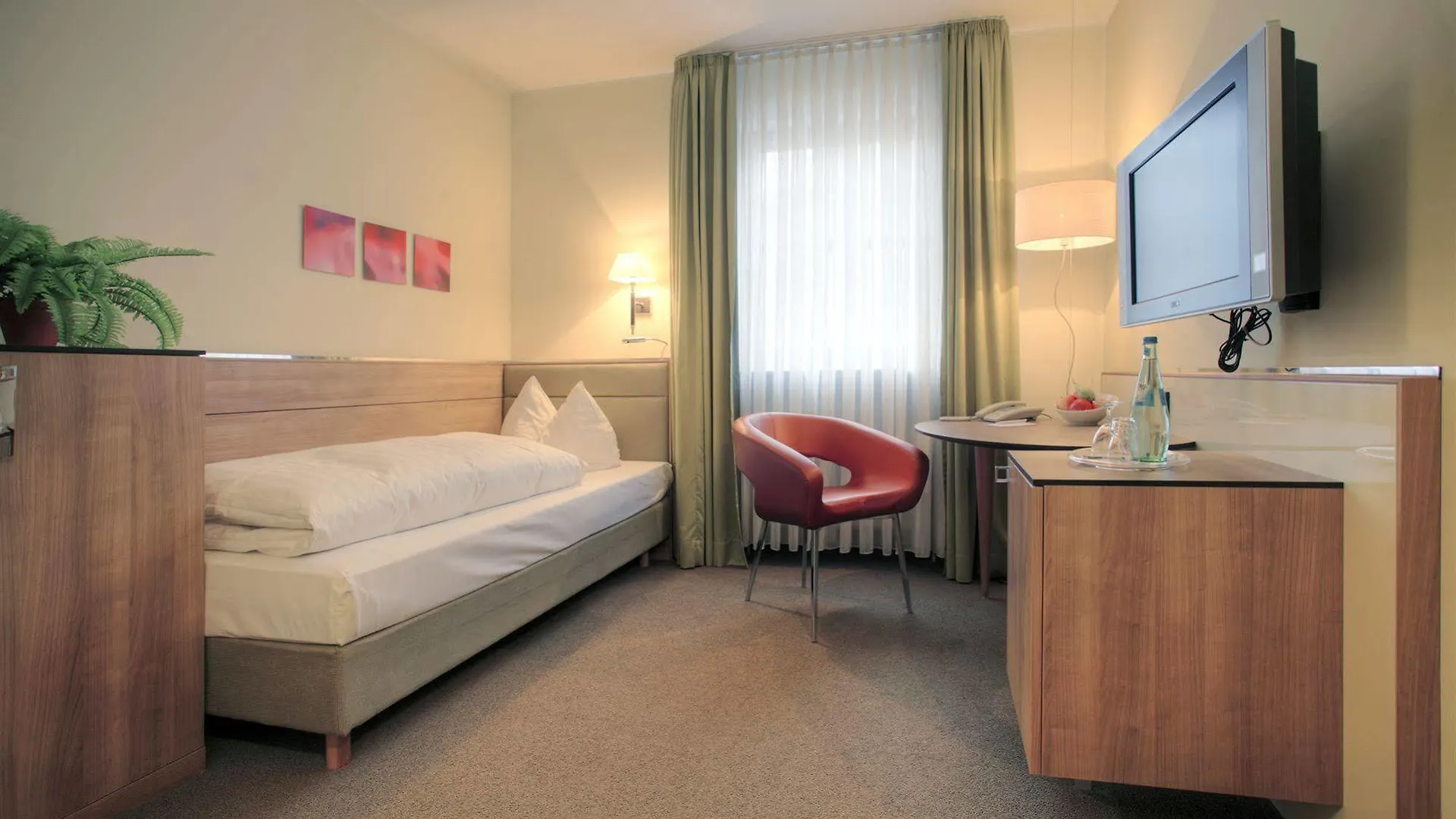 Hotel Am Jakobsmarkt Nuremberg 3*,